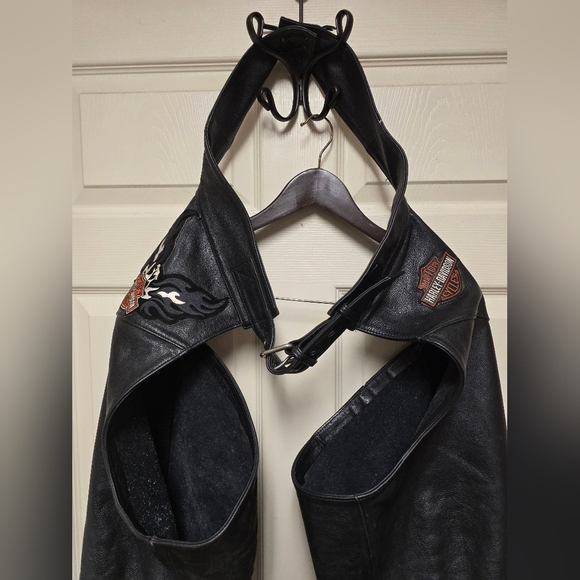 Harley-Davidson Black Leather Motorcycle Chaps - Picture 2 of 15